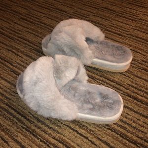 Brand new grey fluffy slippers